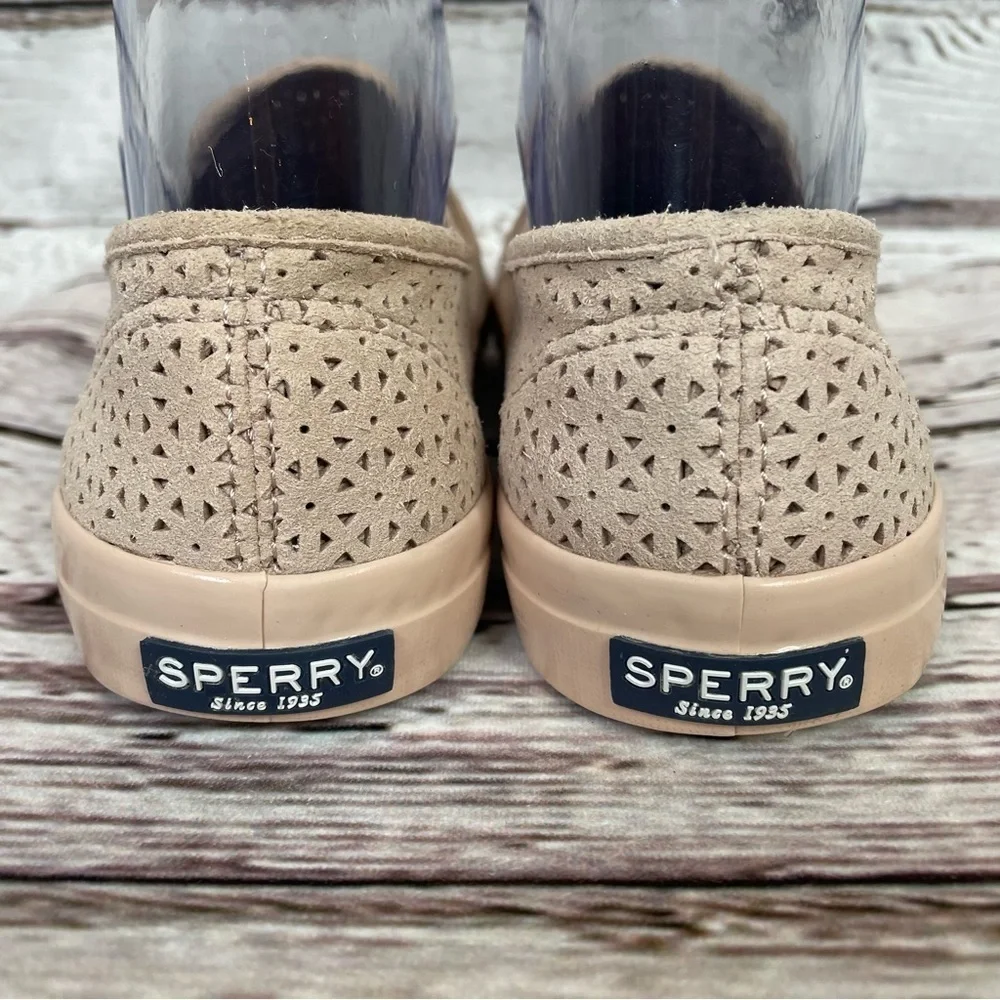 Sperry Seaside Nautical Light Pink Perforated Slip On Loafer Shoes‎ Women’s 7.5M